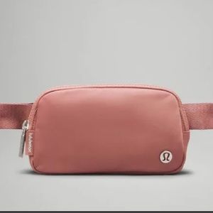 Lululemon Original 2021 Everywhere Belt Bag Metal Hardware